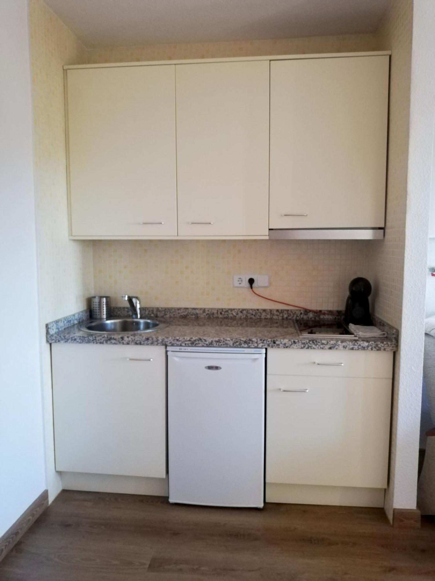 Apartamentos Arttyfal Con Parking Y Wifi By Surynieve Sierra Nevada Rum bild